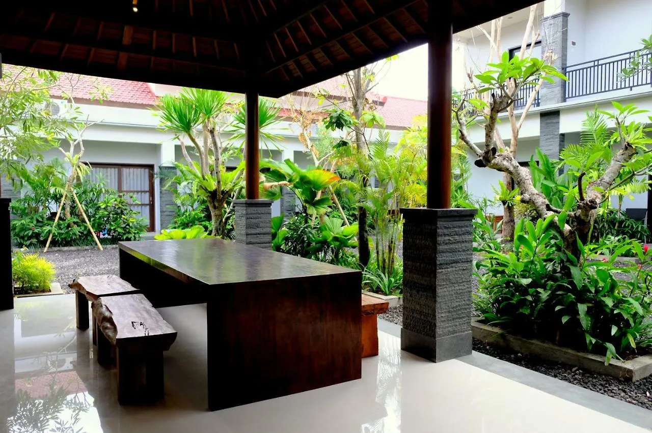 بيت ضيافة فندق The New Moon Seminyak