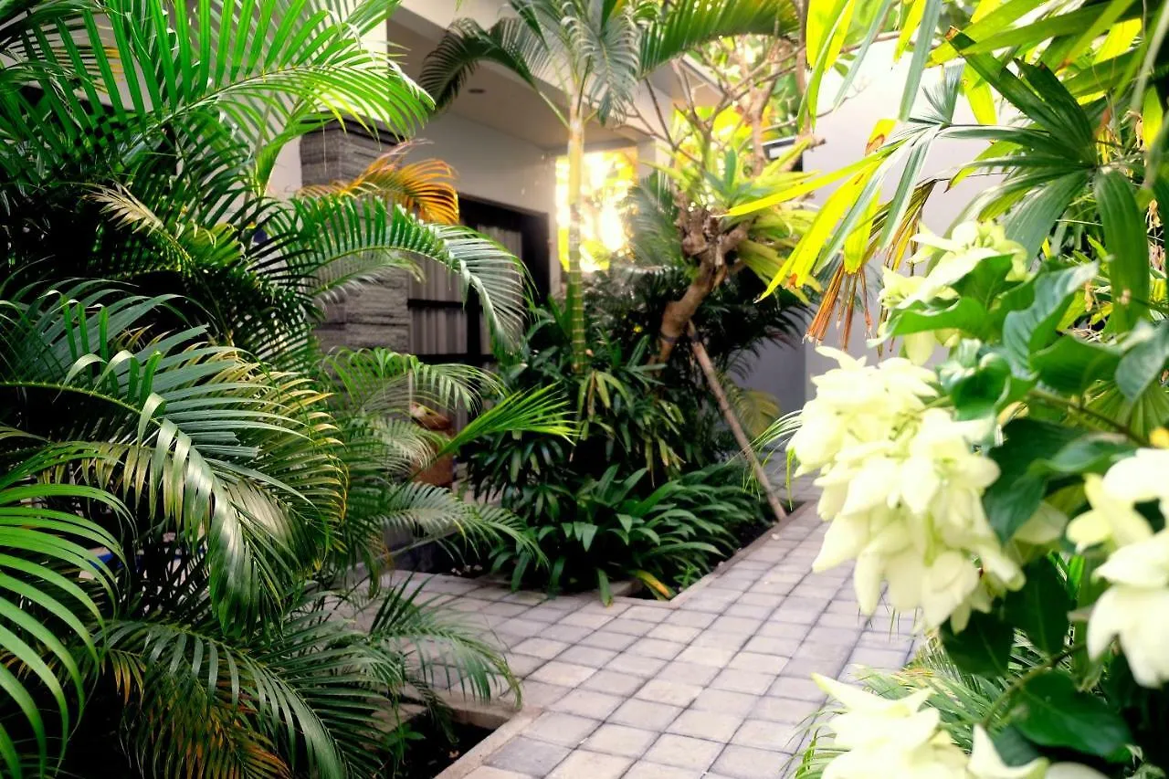 فندق The New Moon Seminyak سمينياك